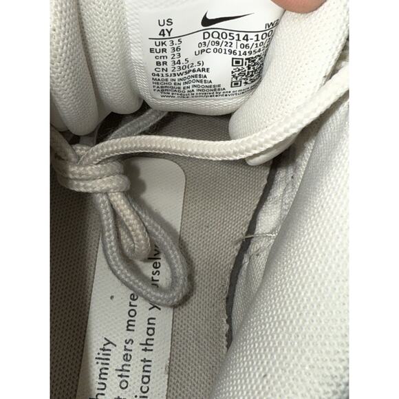 Nike Air More Uptempo Thank You, Wilson White Grey Athletic Shoes Kids Size 4Y - Picture 9 of 9